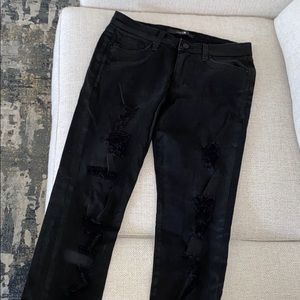 Joe’s slim boyfriend ripped jeans in black